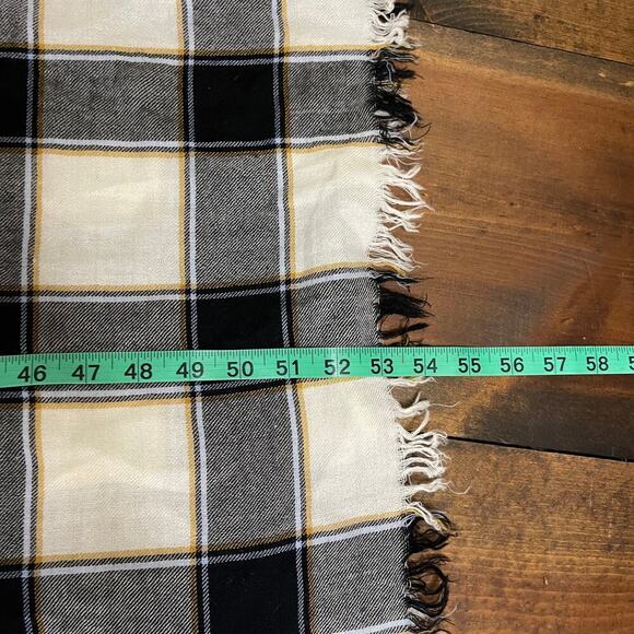 COACH NEW YORK Horse & Carriage Wool Plaid Scarf White Black Square 54" x 54" - Picture 6 of 6